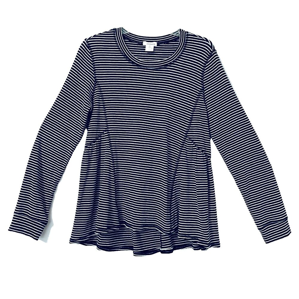 Eyeshadow Top Women Medium Black White Pin Striped Y2K Paris Feminine Casual